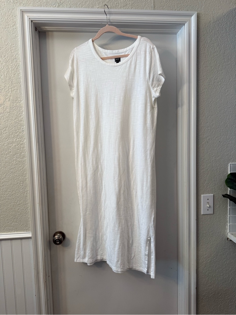 GAP White Short-Sleeve Midi Dress